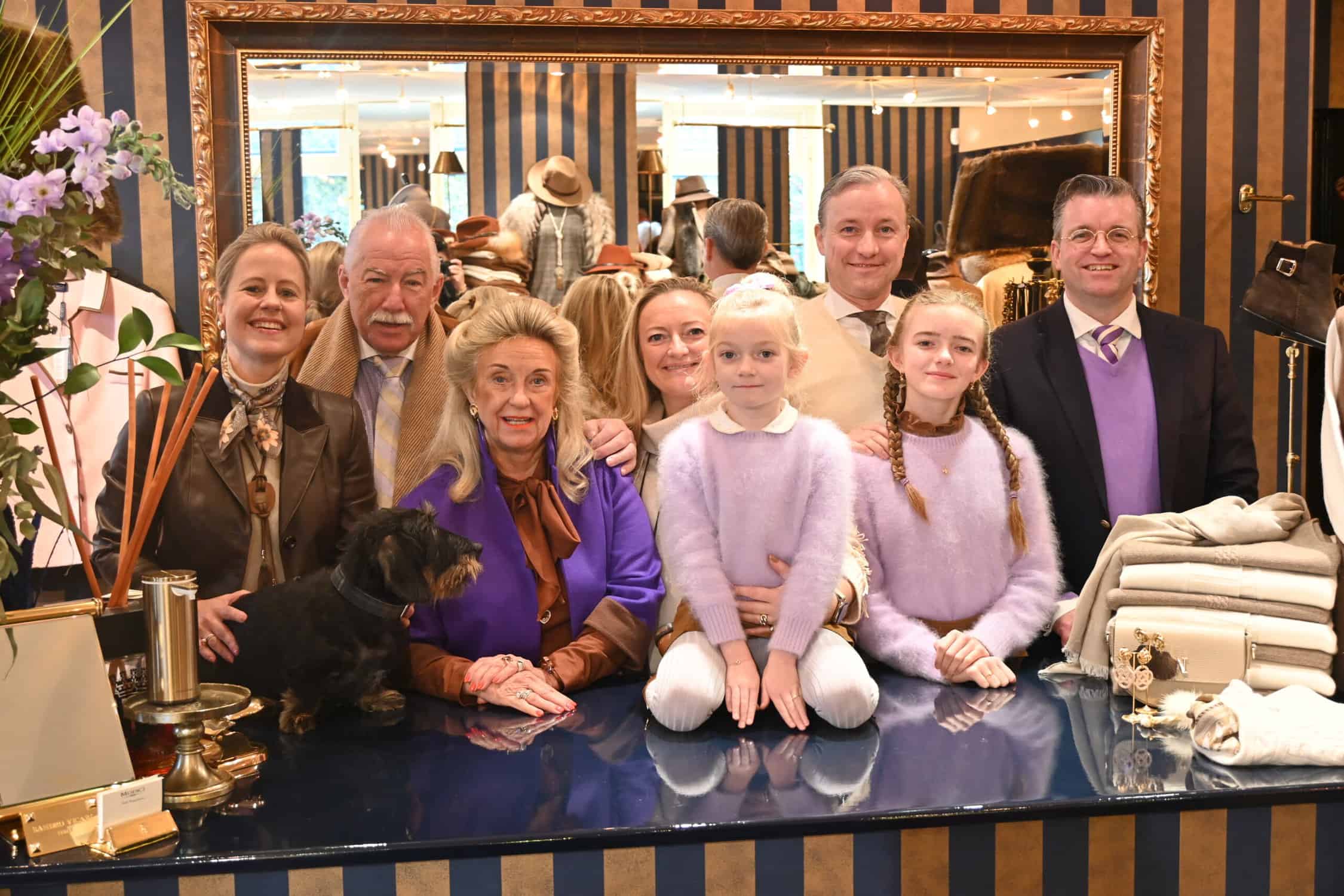 Familie Iesberts Modici Damesmode 29 okt 2022