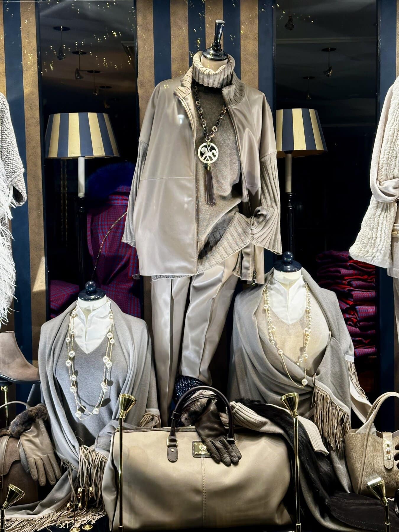 Taupe Vest Met Taupe