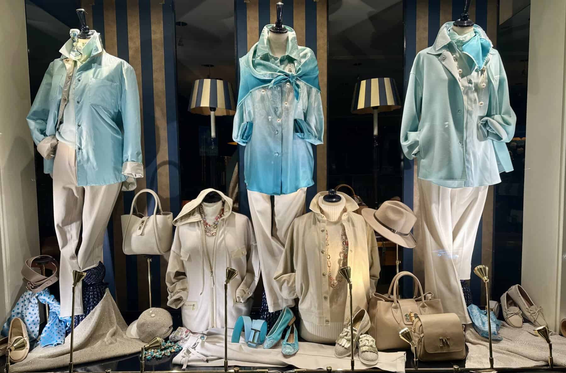 Turquoise Met Zan Etalage